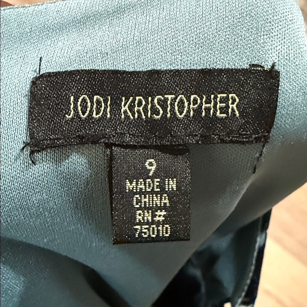 ‼️REDUCED‼️ Jodi Kristopher Blue Floral Mini Dress - Picture 5 of 5